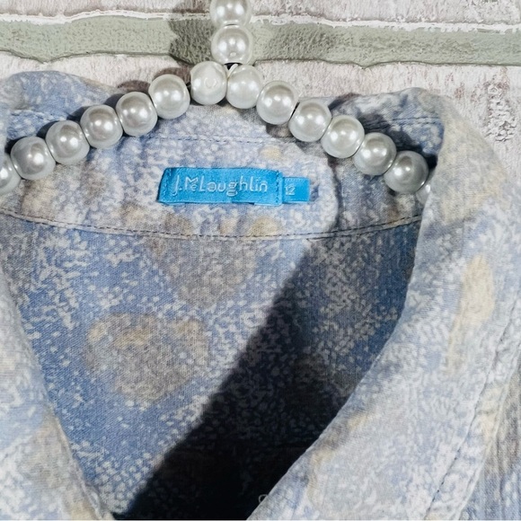 J. McLaughlin Lois Long Sleeve Button Down Shirt in Blue Tan Print Size 12 - Picture 5 of 7